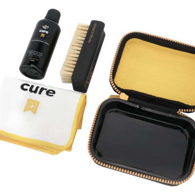 Bộ Vệ Sinh Giày Dép Crep Protect Cure Kit (gồm bàn chải, khăn lau, chai dung dịch vệ sinh 100ml và sách hướng dẫn) 