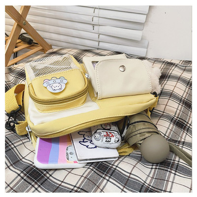 Túi đeo chéo nữ đi chơi, túi xách nữ đeo vai messenger kèm huy hiệu hoạt hình dễ thương IDIGO FF6 - 2017