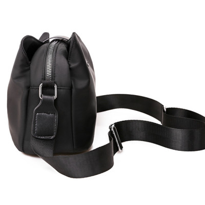 Túi đeo chéo nữ phong cách dễ thương – BEE GEE DCNU1083