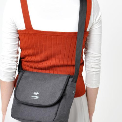 Túi đeo chéo ANELLO unisex vải polyester cỡ nhỏ AT-N0661