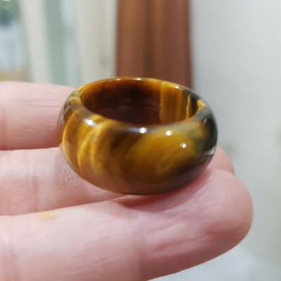 Nhẫn Nam Đá Mắt Hổ Vàng Nâu Tiger Eyes Tự Nhiên đậm bóng đẹp mới ni 20mm x Cao 12mm / 11mm dầy 4mm nam mệnh Kim mệnh Thổ mệnh Thủy đeo ni 20mm rẻ đẹp ạ