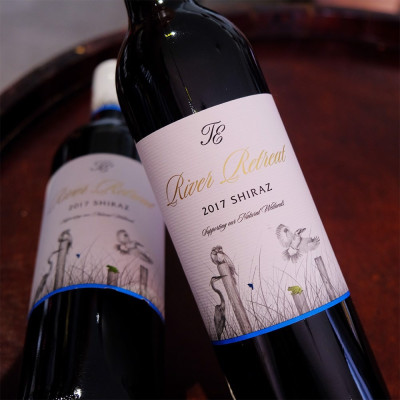 Rượu vang đỏ Úc River Retreat Shiraz Red Wine (14%/Vol)