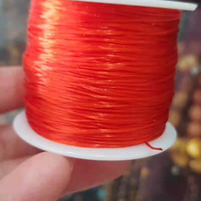 Cuộn Dây Thun CO GIÃN màu Đỏ xỏ vòng hạt chuỗi                                   Dây này là dây thun chuyên xỏ vòng chuỗi màu Đỏ, có đủ màu .. Anh Chị đang đeo chuỗi muốn thay dây khác cho vòng thì đặt cuộn Thun chỉ này nhé