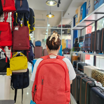 Balo laptop Tucano Magnum 15.6 inch, màu đỏ cam nổi bật, thương hiệu Ý, bào hành 2 năm