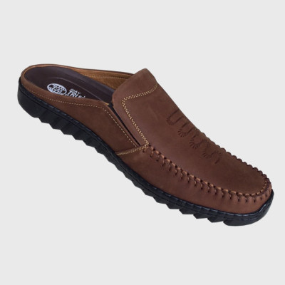 Dép bít mũi nam Trường Hải da bò cao cấp đế cao su màu vàng bò BM215