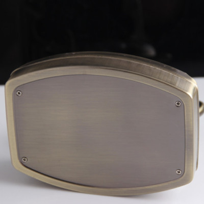 Vỏ Hột Quẹt Bật Lửa Kiêm Gạt Tàn 2 Chức Năng Hình Con Trâu DH-8868 Màu Vàng Đồng Loại To