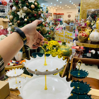 KHAY ĐỰNG BÁNH KẸO HOA QUẢ HAI TẦNG BẰNG SỨ CAO CẤP VIỀN VƯƠNG MIỆN - ANTH659