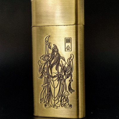 Vỏ Hột Quẹt Bật Lửa Xăng Đá Dolphin HY-699Q Khắc Hình Quan Công Độc Lạ - Nhiều Màu