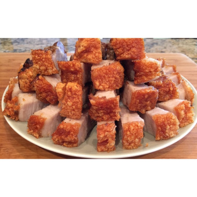 Dụng cụ xăm bì thịt , dần thịt mềm giúp thịt ngấm gia vị nhanh và ngon hơn ,dùng chế biến lợn quay , da giòn ,thịt nướng , thịt rán 