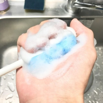 Dụng cụ rửa cốc, chai lọ Kokubo, chất liệu mút mềm giúp làm sạch nhẹ nhàng các vật dụng mà không gây trầy xước đến các vật dụng - nội địa Nhật Bản