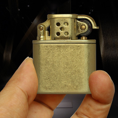 Vỏ Hột Quẹt Bật Lửa Zorro Kuboy KZ506 Thiết Kế Độc Lạ Cổ Điển Sang Trọng - Dùng Xăng Đá Cao Cấp