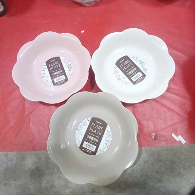 Đĩa nhựa hình cánh hoa Nakaya Flare Plate 1.7L