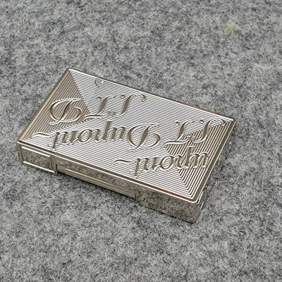 Vỏ Hột Quẹt Bật Lửa Upon Vàng Khắc Nổi Chữ D05T Dùng Gas Dòng 2 Lỗ Tiếng Kêu Hay Cầm Chắc Tay - Dùng Gas Đá Cao Cấp