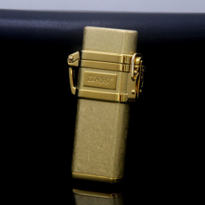 Vỏ Hột Quẹt Bật Lửa Xăng Zorro Z635 Thiết Kế Đẹp Độc Lạ - Dùng Xăng Bấc Đá Cao Cấp