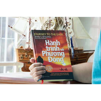 Sách - Hành Trình Về Phương Đông - Bìa Mềm - Nguyên Phong - First News