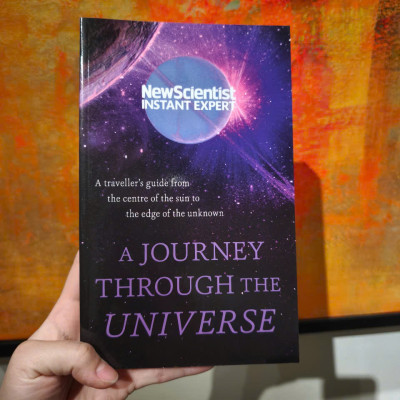 Sách - A Journey Through The Universe by New Scientist - Science / Nonfiction / Space in English