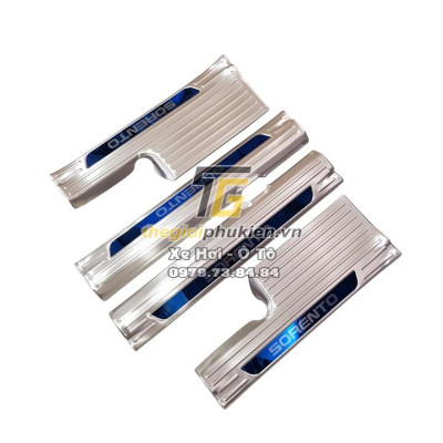 Bộ Ốp bậc, Nẹp bước chân Kia Sorento 2021 - Mẫu INOX