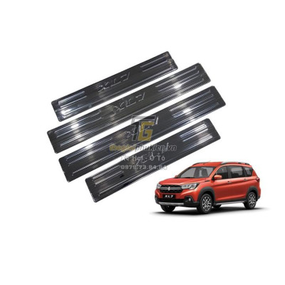 Bộ Ốp bậc cửa, Nẹp bước chân Suzuki XL7 2019-2020 - Mẫu Titan