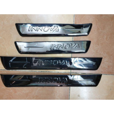 Ốp bậc cửa , nẹp bước chân Toyota Innova 2017-2022 cao cấp -mẫu Titan 8 chi tiết