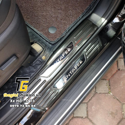 Bộ Ốp bậc cửa, Nẹp bước chân Hyundai Santafe 2021 vân Carbon