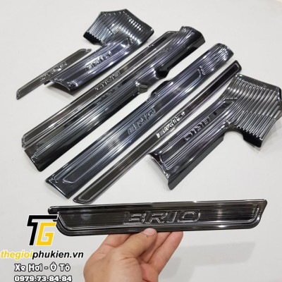 Bộ Ốp bậc cửa, Nẹp bước chân Honda Brio - Mẫu Titan