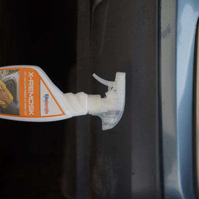 NƯỚC LÀM SẠCH NHỰA CÂY & XÁC CÔN TRÙNG BÁM TRÊN THÂN XE Ô TÔ X-REMOSK 600ML THƯƠNG HIỆU EKOKEMIKA