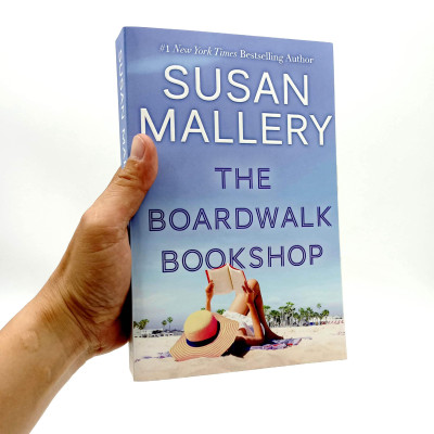 The Boardwalk Bookshop: A 2022 Beach Read