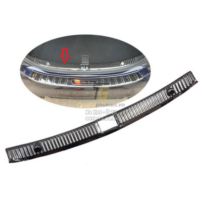 Bọ ốp chống trầy bậc cốp Mercedes C180, C200, C250, C300 2016+ – Mẫu Titan