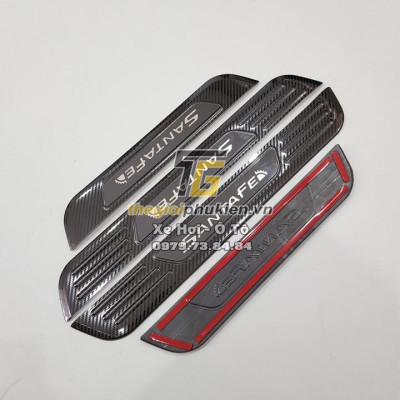 Bộ Ốp bậc cửa, Nẹp bước chân Hyundai Santafe 2021 vân Carbon