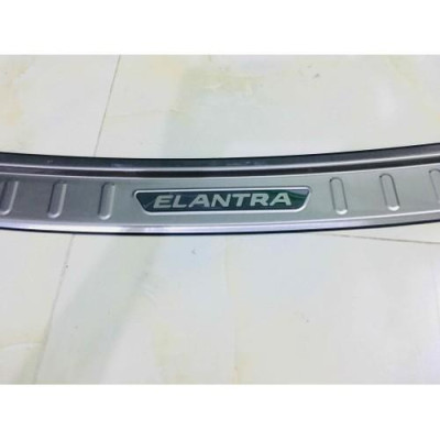 Ốp bậc cốp ngoài mẫu inox theo xe Elantra 