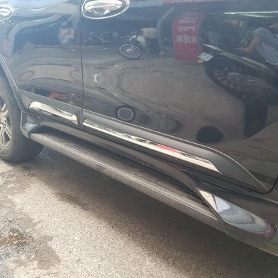 Bộ ốp, nẹp sườn Toyota Fortuner 2017-2019 bản to