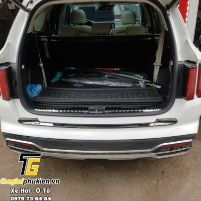 Bộ ốp chống trầy bậc cốp Kia Sorento 2021 - Mẫu Titan