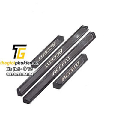 Bộ Ốp bậc cửa, Nẹp bước chân Hyunda Accent 2018-2021 vân Carbon