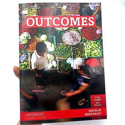 Outcomes Bre Adv Student Book + Access Code + Class Dvd