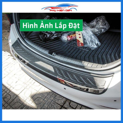 Ốp chống trầy cốp ngoài nhựa đen Accent 2018-2019-2020 dán cốp sau chống xước trang trí xe