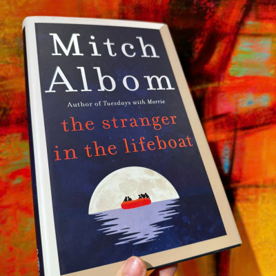 Sách - The Stranger In The Lifeboat by Mitch Albom - English Book - Sách Ngoại văn