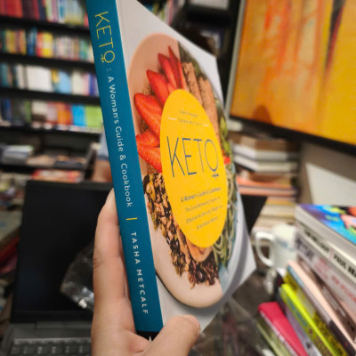 Sách - Keto: A Woman