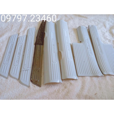 Ốp bậc cửa , nẹp bước chân Kia Sorento 2021-2022 cao cấp -mẫu Titan 8 chi tiết