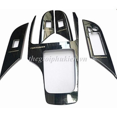Ốp trang trí nội thất Titan Toyota Fortuner 2017-2019