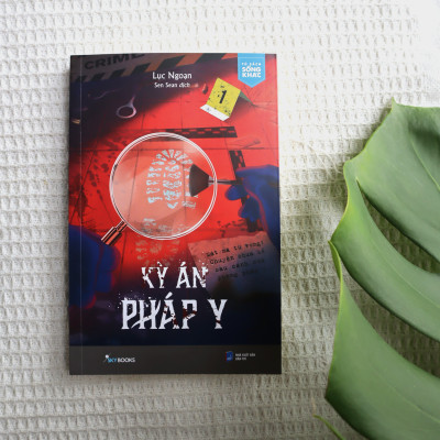 Sách - Kỳ Án Pháp Y - Mật Mã Tử Vong - Chuyện Chưa Kể Sau Cánh Cửa Pháp Y