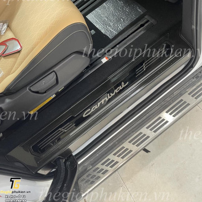 Bộ Ốp bậc cửa, Nẹp bước chân Kia Carnival vân Carbon