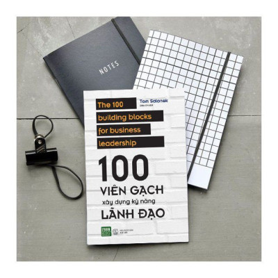 Combo Sách Quản Lý, Lãnh Đạo: Nghệ Thuật Giữ Chân Nhân Viên Giỏi (Tái Bản 2018) + 100 Viên Gạch Xây Dựng Kỹ Năng Lãnh Đạo  - (Cách Thức Để Phát Triển Khả Năng Lãnh Đạo / Sách Kinh Tế) - Tặng Kèm Postcard Greenlife