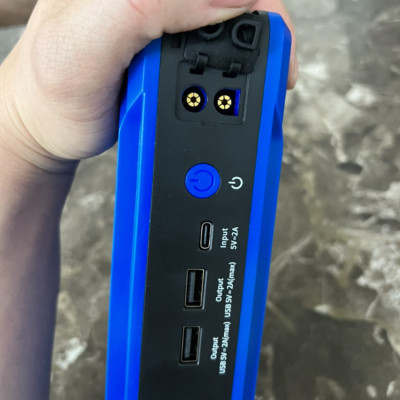 Bộ kích, kiêm bơm lốp và sạc dự phòng dung lượng 10.400mAh dùng cho ô tô - Thương hiệu Mỹ cao cấp Goodyear GY-5282 [BẢO HÀNH CHÍNH HÃNG 12 THÁNG] 