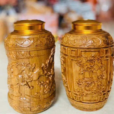 Hộp đựng trà ( chè ) khắc nhiều hoa văn khắc nhau  bằng gỗ bách xanh kt 20×10cm  