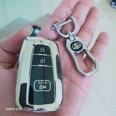 Bao chìa khoá ô tô xe Toyota Corolla CROSS nút silicon mạ crom Full hộp