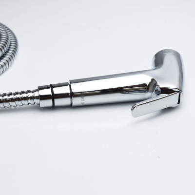 Vòi xịt Toilet đa năng mạ crom sáng bóng dây dài 1m2 Hiwin PJ-401 