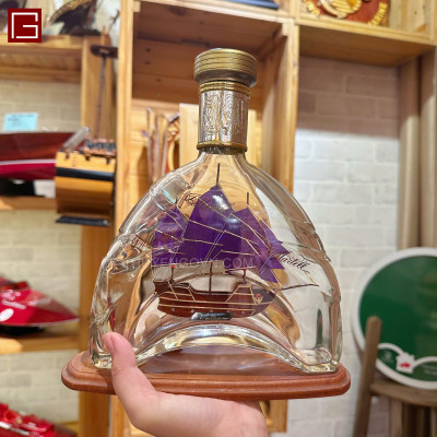 Thuyền chai trang trí, thuyền chai rượu MATELL đứng phong thủy, thuyền gỗ trang trí, decor phòng họp, bàn làm việc