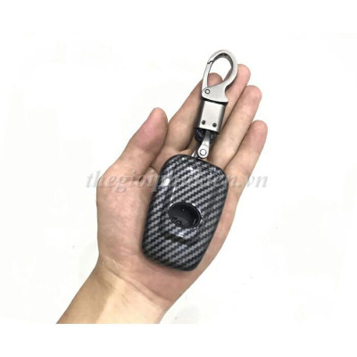Ốp, bọc chìa khóa xe dành cho Toyota Corolla Cross nhựa ABS vân Carbon kèm móc đeo INOX