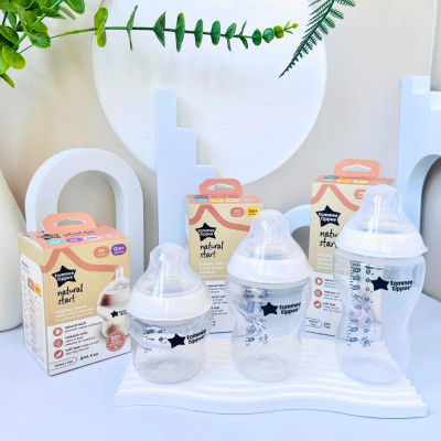 COMBO 2 Bình Sữa Ty Siêu Mềm Tự Nhiên Tommee Tippee Natural Start 150ml & 260ml