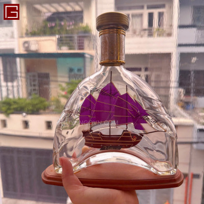 Thuyền chai trang trí, thuyền chai rượu MATELL đứng phong thủy, thuyền gỗ trang trí, decor phòng họp, bàn làm việc